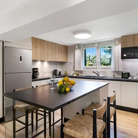 Апартаменты Polys Lefkada 1